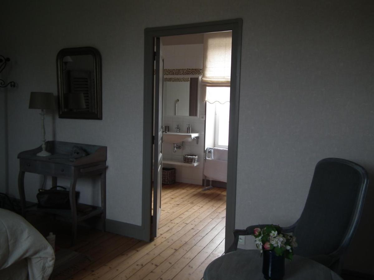 Chambre D'Hote Le 18-20 Saint-Martin-des-Entrees Luaran gambar
